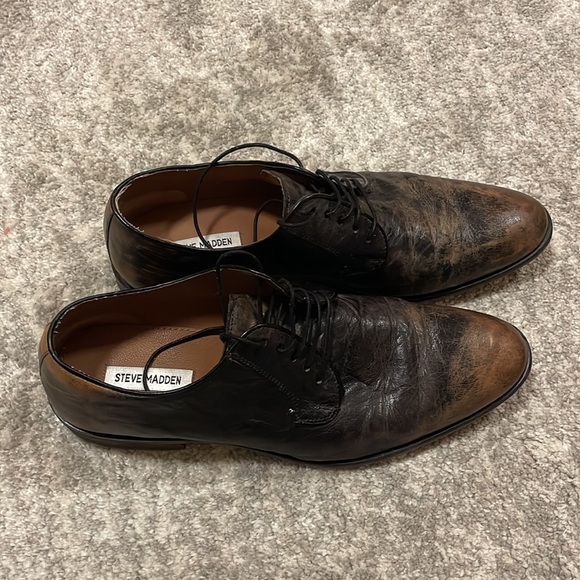 Steve Madden reclaimed distressed leather shoes - Picture 2 of 4